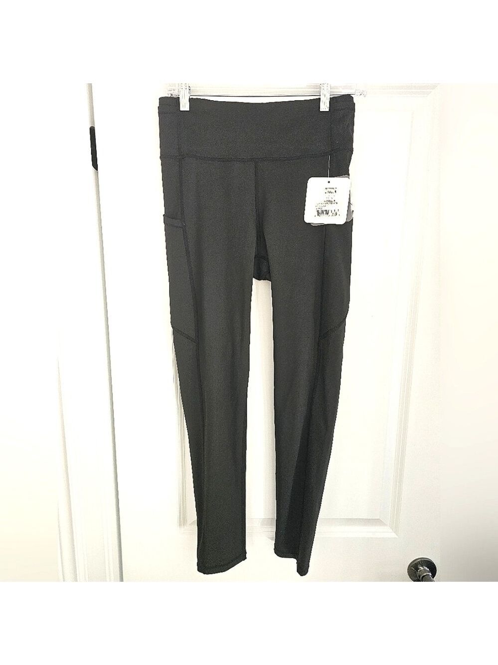 YELETE High Waist Solid Black Workout Leggings With Pockets Size Medium NWT